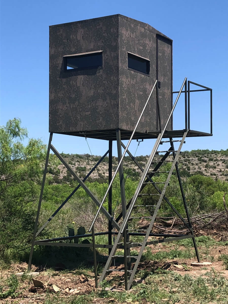 Atascosa Bushlan Outfitter 5X7 8' Tower Blind Atascosa Bushlan Outfitter 5X7 8' Tower Blind