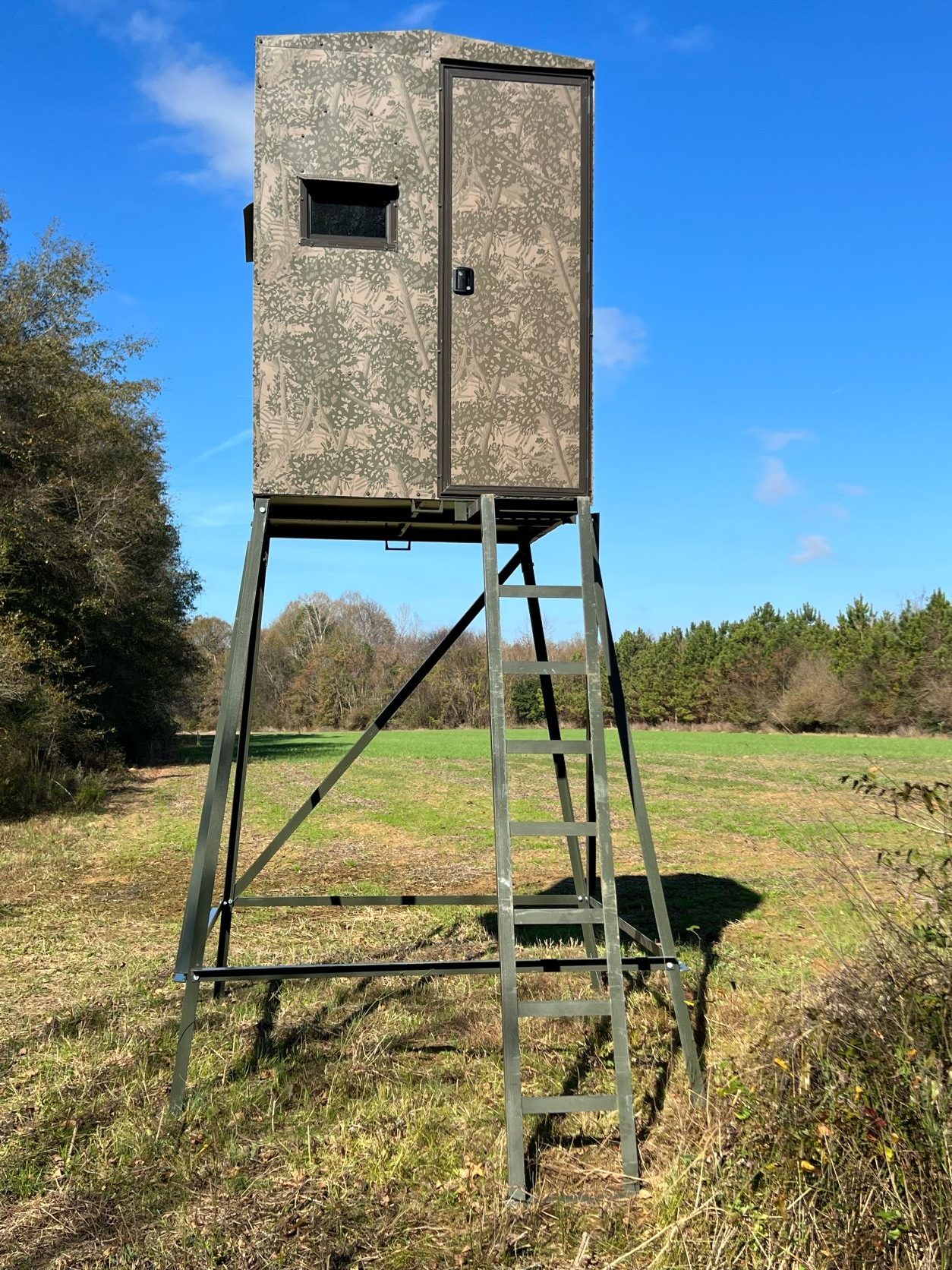 Atascosa Bushlan Outfitter 5X5 8' Tower Blind Atascosa Bushlan Outfitter 5X5 8' Tower Blind