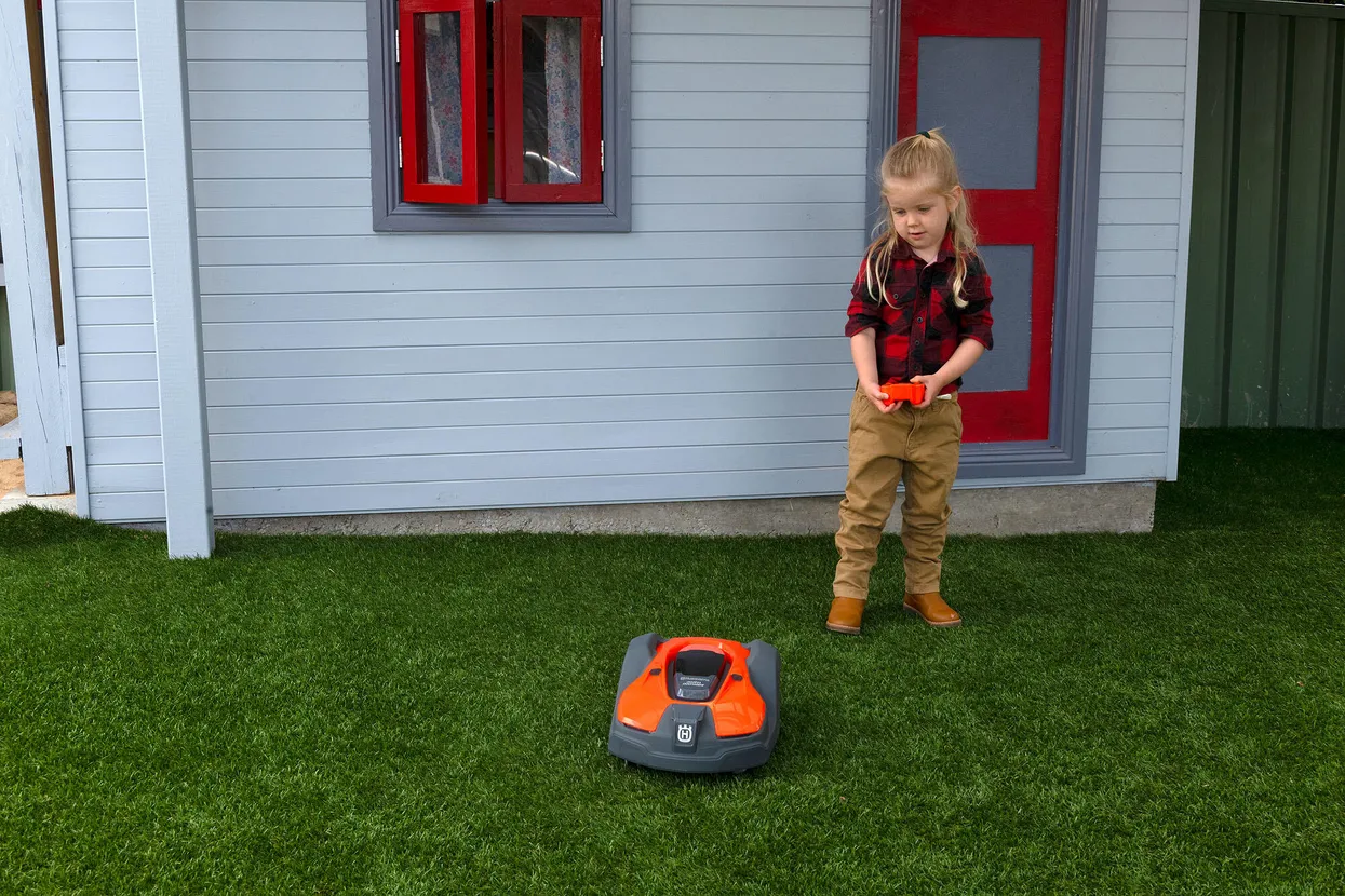 Husqvarna Toy 450X Automower # 531099601 Husqvarna Toy 450X Automower # 531099601