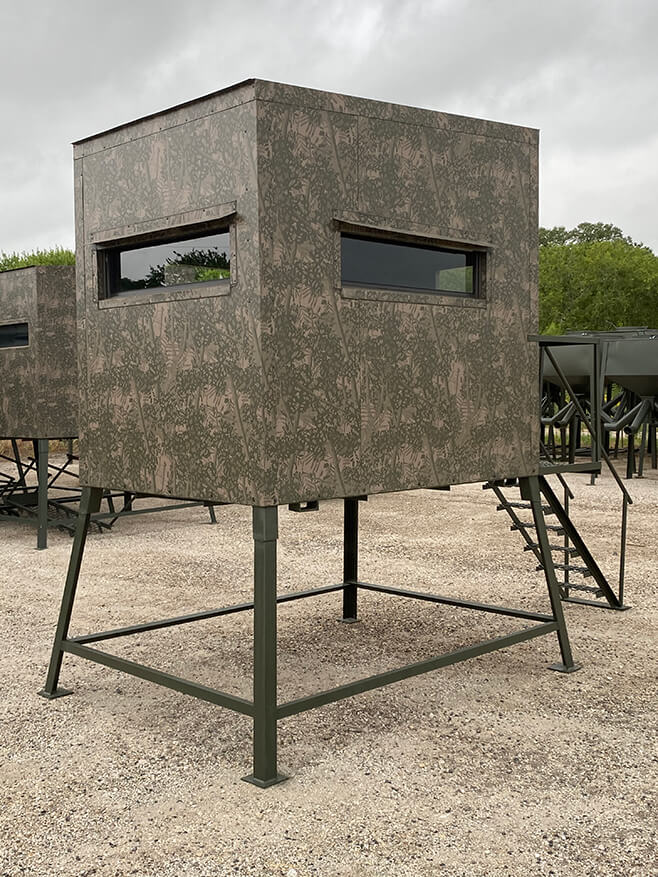 Atascosa Wildlife Supply 5X7 Insulated Deer Blind 4' #STAND215 Atascosa Wildlife Supply 5X7 Insulated Deer Blind 4' #STAND215